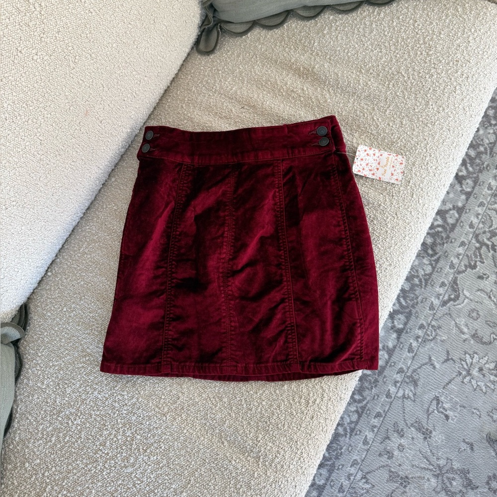 Free People Velvet Mini Skirt🤍